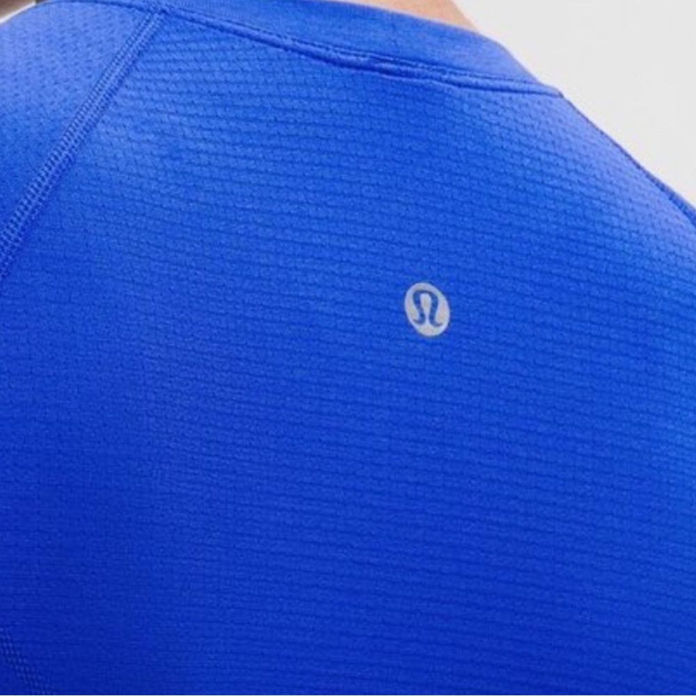 Blue Women's Athletic Crop Top - Picture 2 of 2